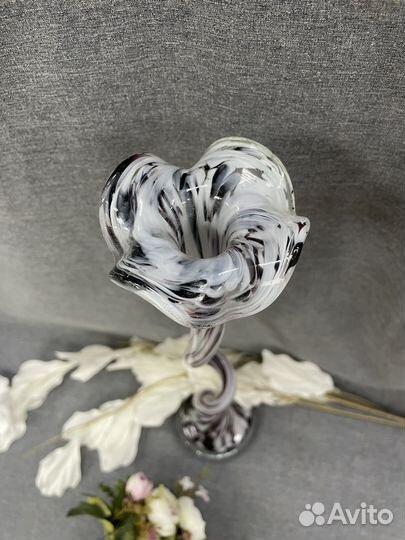 Ваза для цветов стеклянная (сзр)