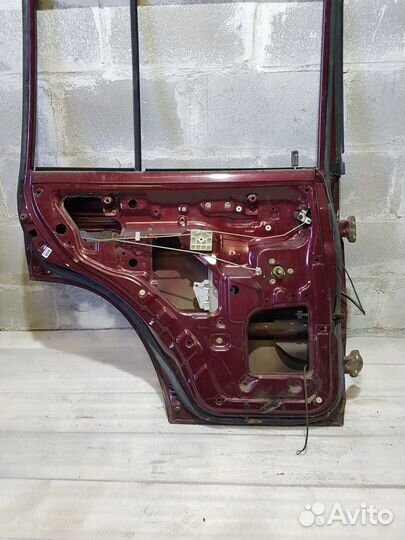 Дверь задняя правая Mitsubishi pajero 2