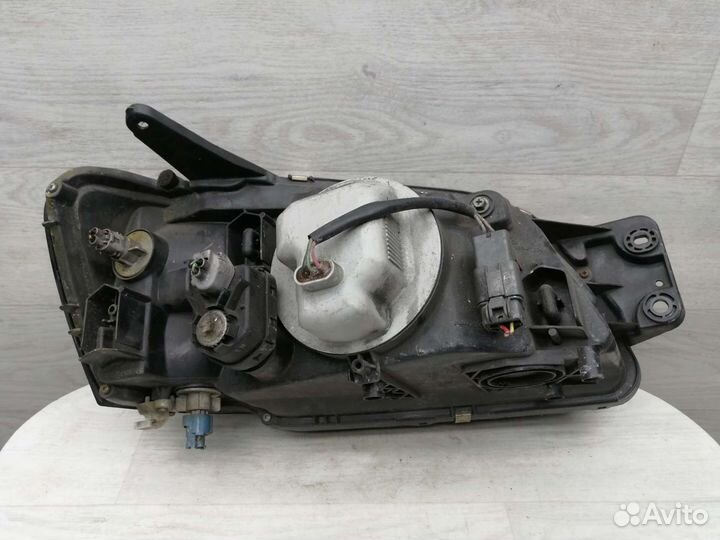 Фара левая Subaru Legacy 3. 1998-2004