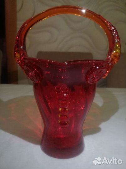 Ваза конфетница СССР цветное рубиновое стекло