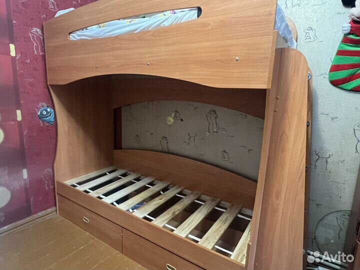 Двухъярусная кровать бу