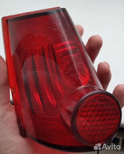 Стекла на задние фонари газ 21