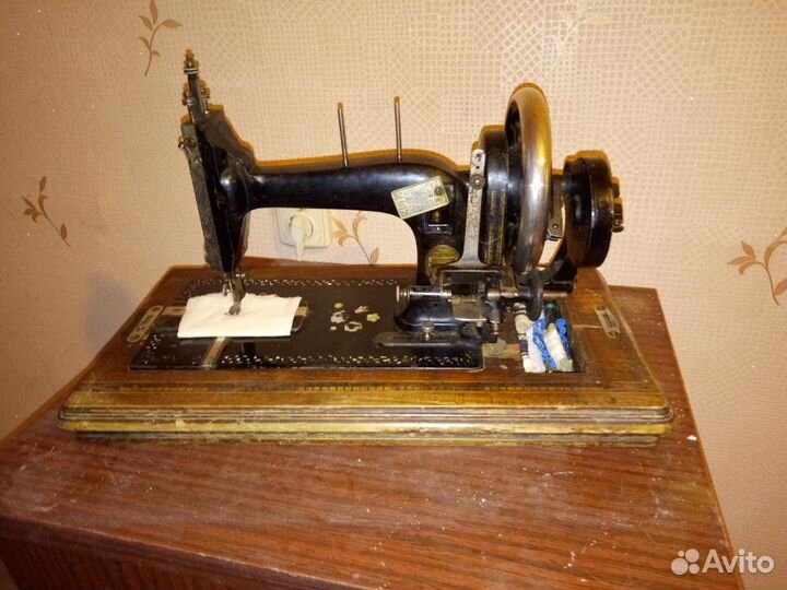 Швейная машина