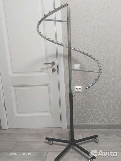 Вешалка для одежды напольная