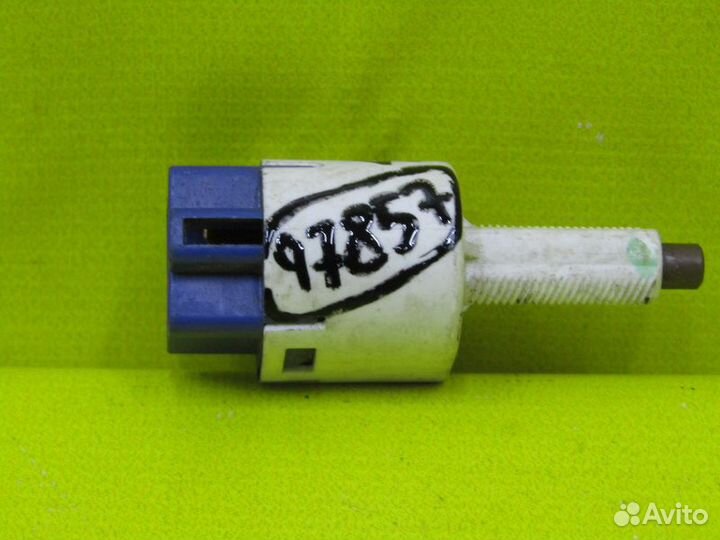 Датчик педали тормоза Toyota Prado 120 08г 97857