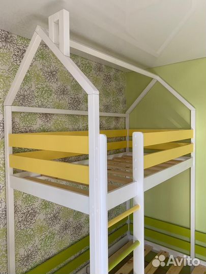 Двухъярусная кровать на 3 места