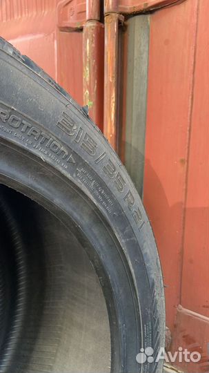Nokian Tyres Hakkapeliitta 10p SUV 315/35 R21 111T