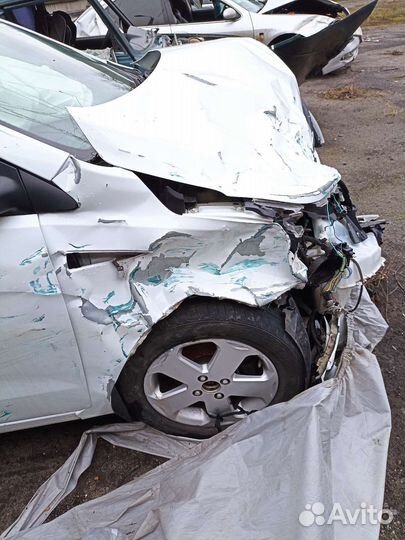 Kia Rio 1.6 МТ, 2013, битый, 135 000 км