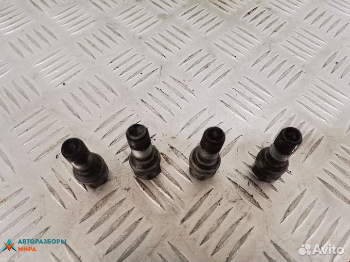 Болт колесный Peugeot Partner (M59) рест. 2006