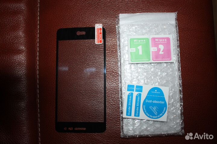 Защитное стекло на смартфон LG K8 (2017) X240