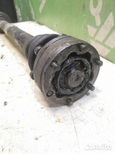 Полуось передняя правая Фольксваген Гольф 3 Венто