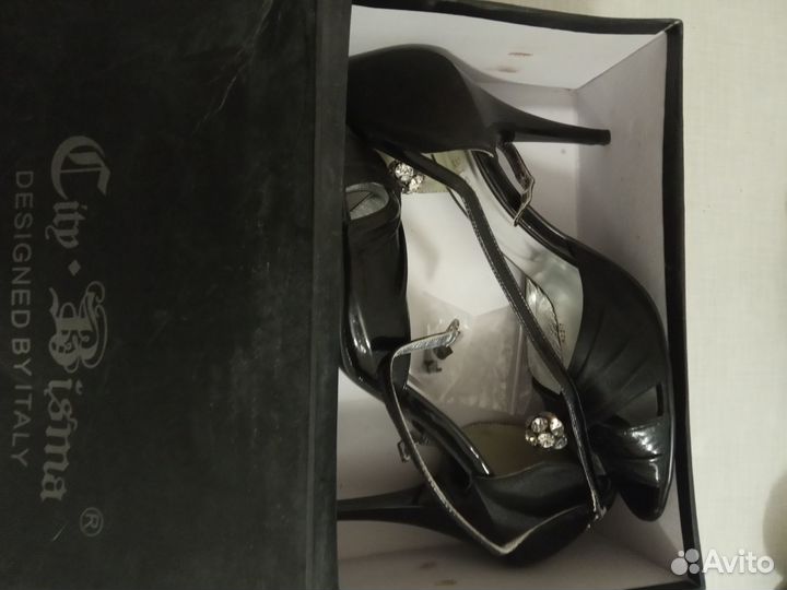 Босоножки женские 37 размер новые