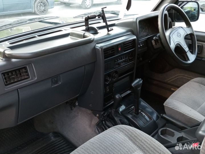 Nissan Safari 2.8 AT, 1994, 301 666 км