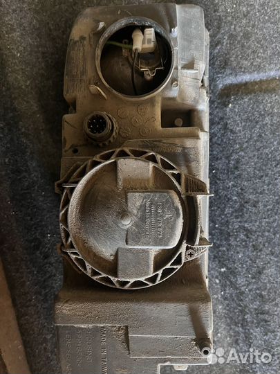 Фара Mercedes Actros (1996-2002)