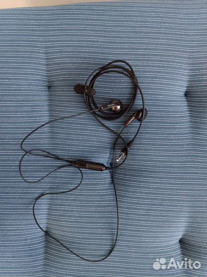 Проводные наушники Phillips