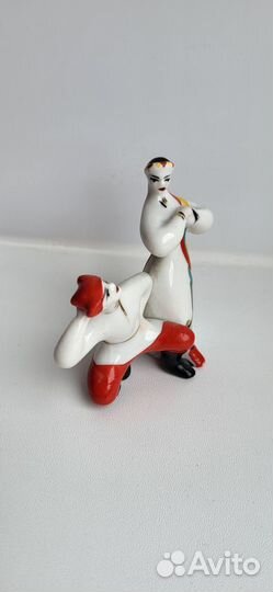 Статуэтка девушки И красноармейца, гопак, пзхк пер