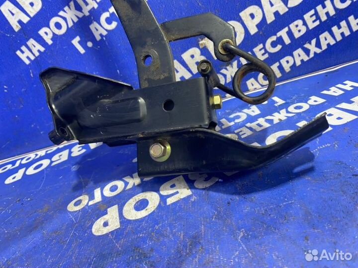 Педаль тормоза Lifan Solano седан LF481Q3 2012