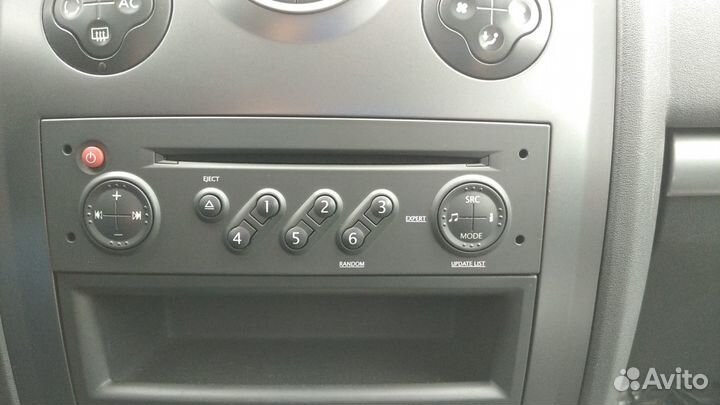 Старинная Магнитола Renault Clio