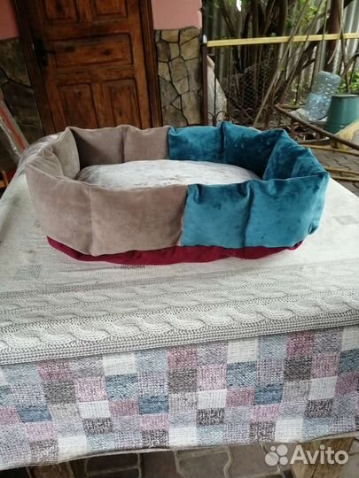 Лежанка для кошек