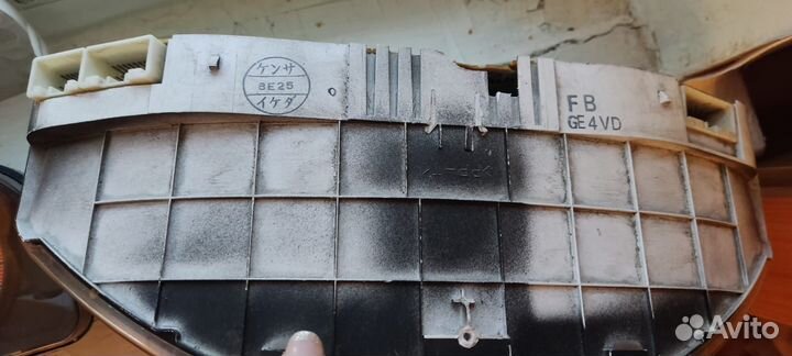 Мазда 626 2.0 бензин 2000 года