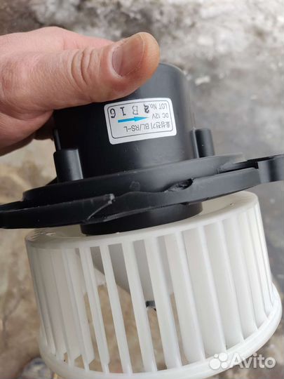 Моторчик печки Киа Соренто