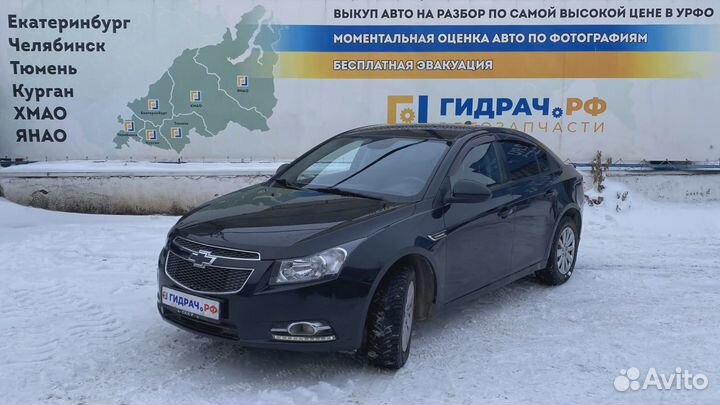 Дверь передняя левая Chevrolet Cruze (J300)