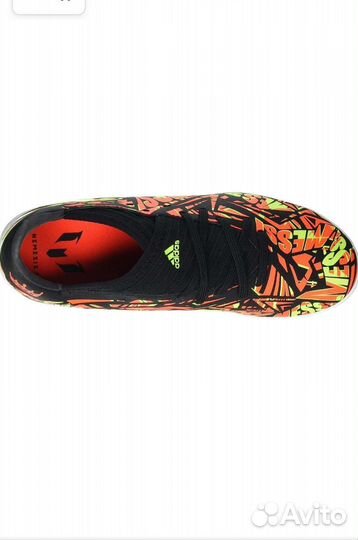 Футбольные бутсы adidas