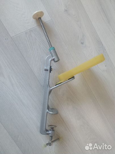 Прибор для удаления косточек вишни СССР