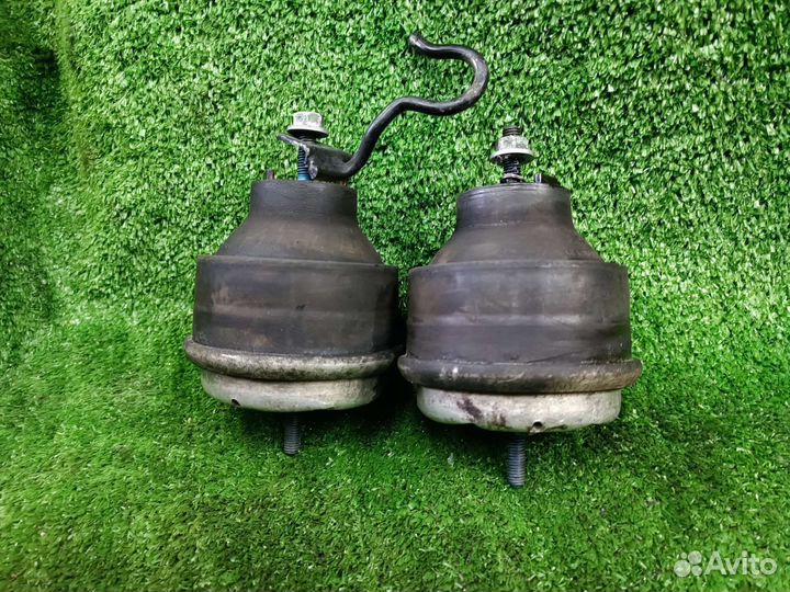 Подушки двигателя Пассат Б5 1,9 Дизель