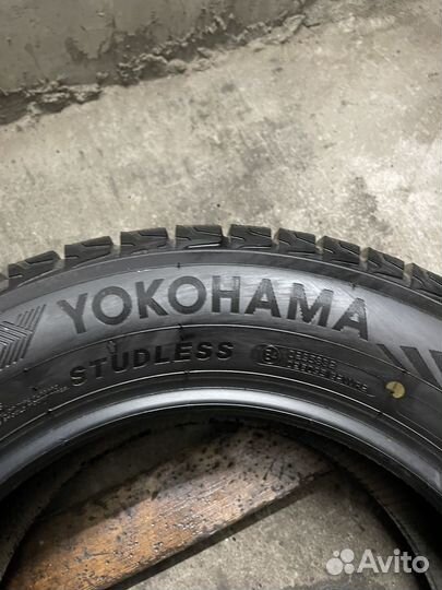 Yokohama Ice Guard G075 235/60 R16