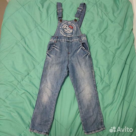 Джинсовый комбинезон для мальчика 104