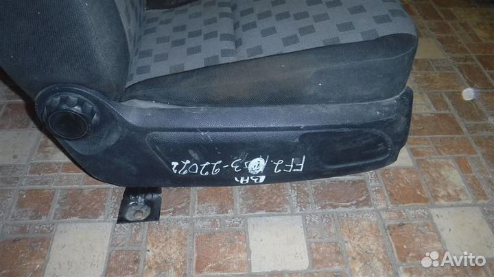 Сиденье переднее правое Ford Focus II 2005-2011