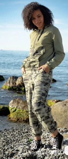 Спортивный костюм женский