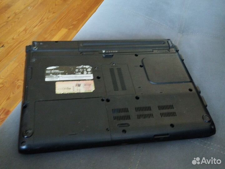 Ноутбук np-r460l samsung