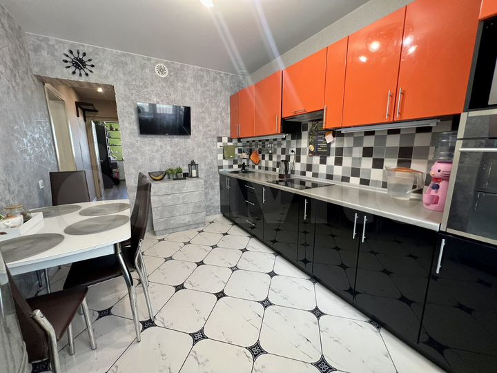 2-к. квартира, 62 м², 5/17 эт.