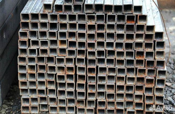 Труба квадратная 20х20х1,5 мм
