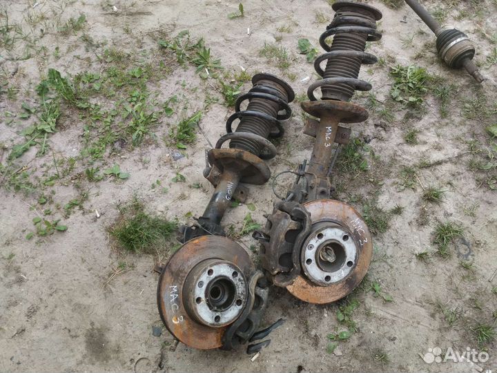 Стойка передняя в сборе Renault Master 3 Мовано 3