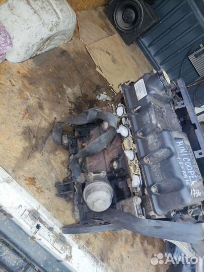 Двигатель Mini Cooper R50 1.6 W10B16D 2003