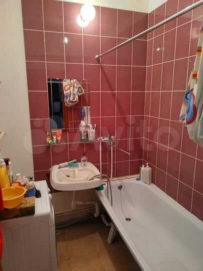 2-к. квартира, 68,7 м², 1/17 эт.