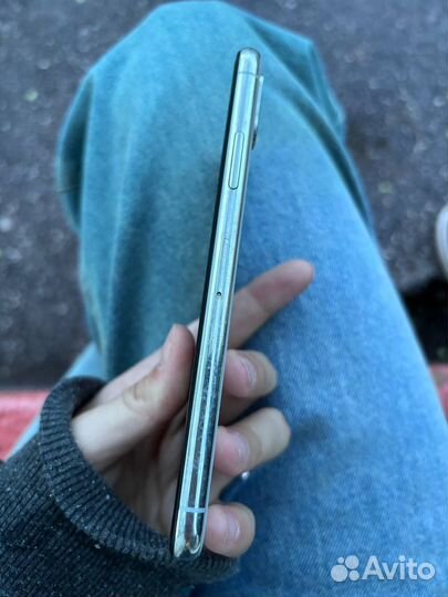 iPhone X, 64 ГБ