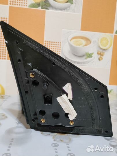 Зеркало левое Hyundai Solaris 1