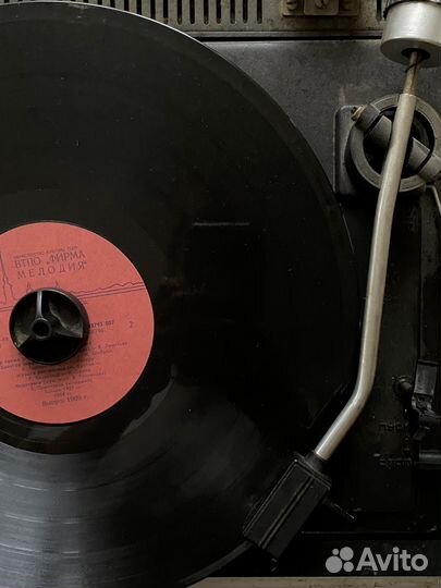 Музыкальный проигрыватель