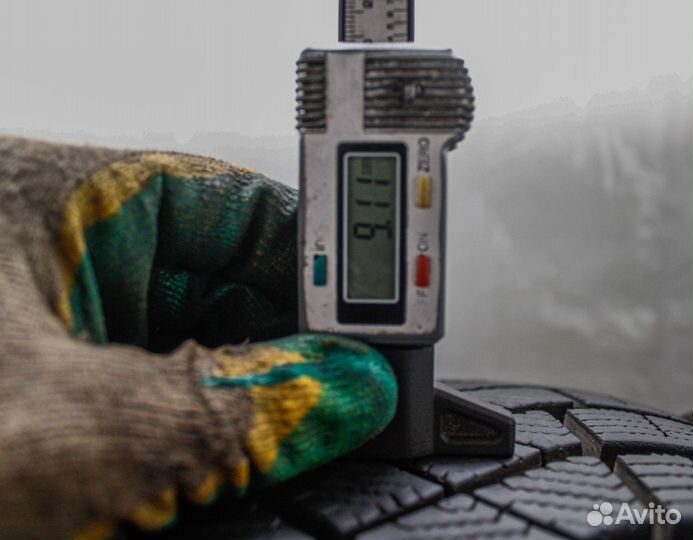 Pirelli Ice Zero FR 205/60 R16 96T