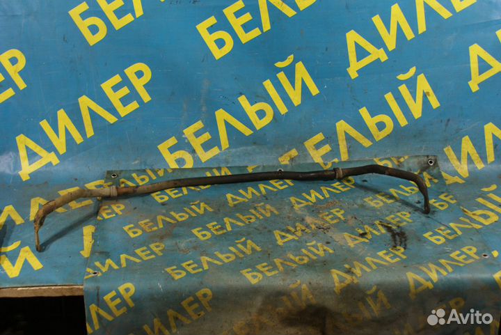 Передний стабилизатор Toyota Avensis