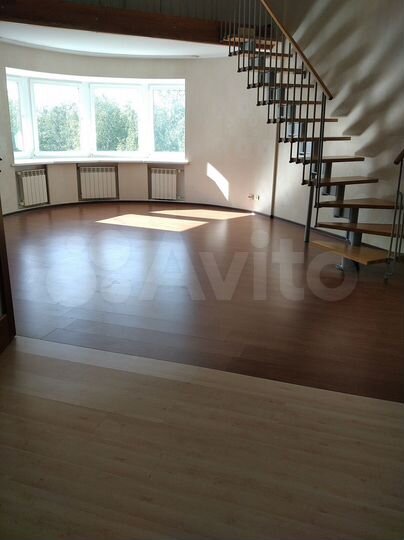 3-к. квартира, 141,8 м², 5/6 эт.