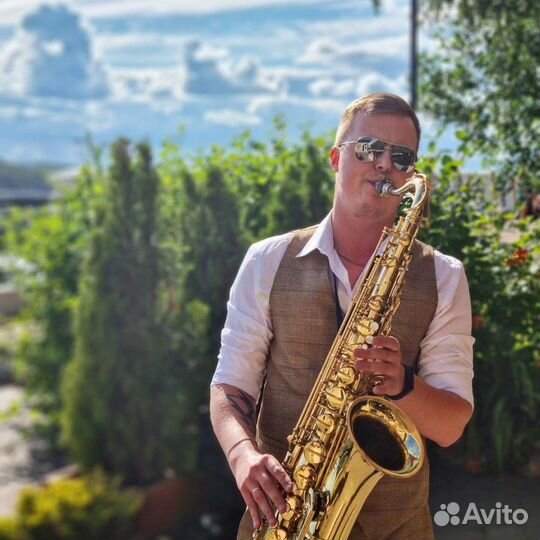 Саксофонист