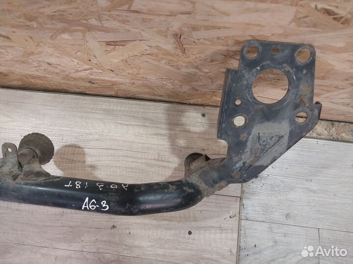 Балка передняя поперечная Audi A6 C5 1.8