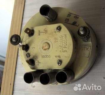 Тахометр с индикатором ручного тормоза, зарядки