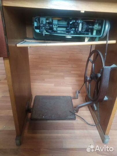 Швейная машина veritas