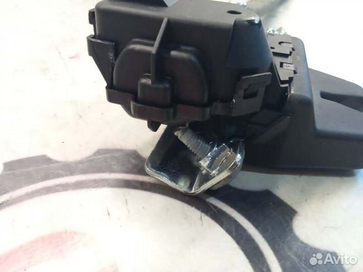 Замок багажника Mercedes-Benz E-Class W212